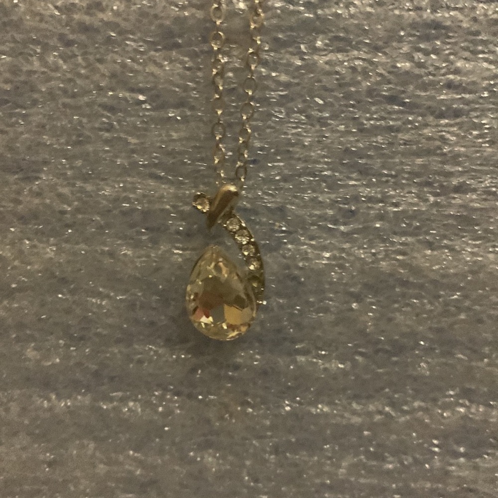 Necklace - Picture 4 of 8